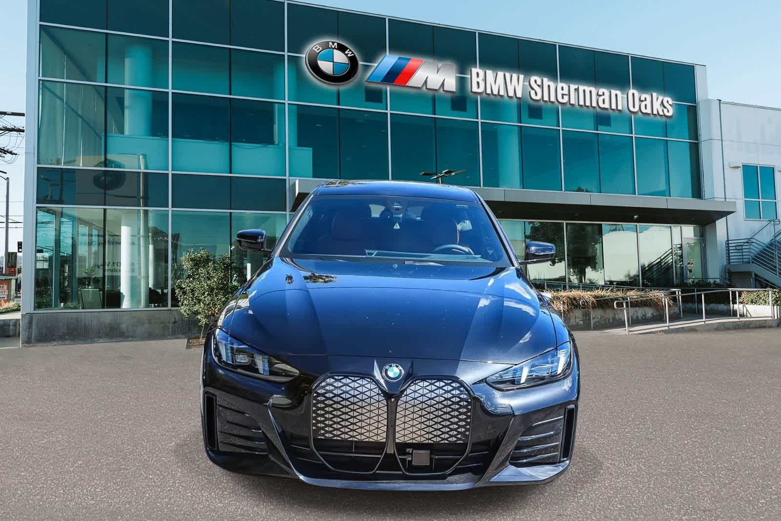 Thumbnail: 2026 BMW i4 - 2