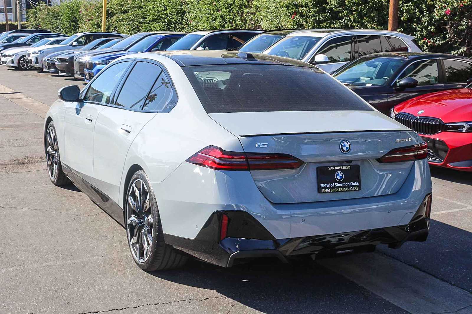 Thumbnail: 2025 BMW i5 - 6