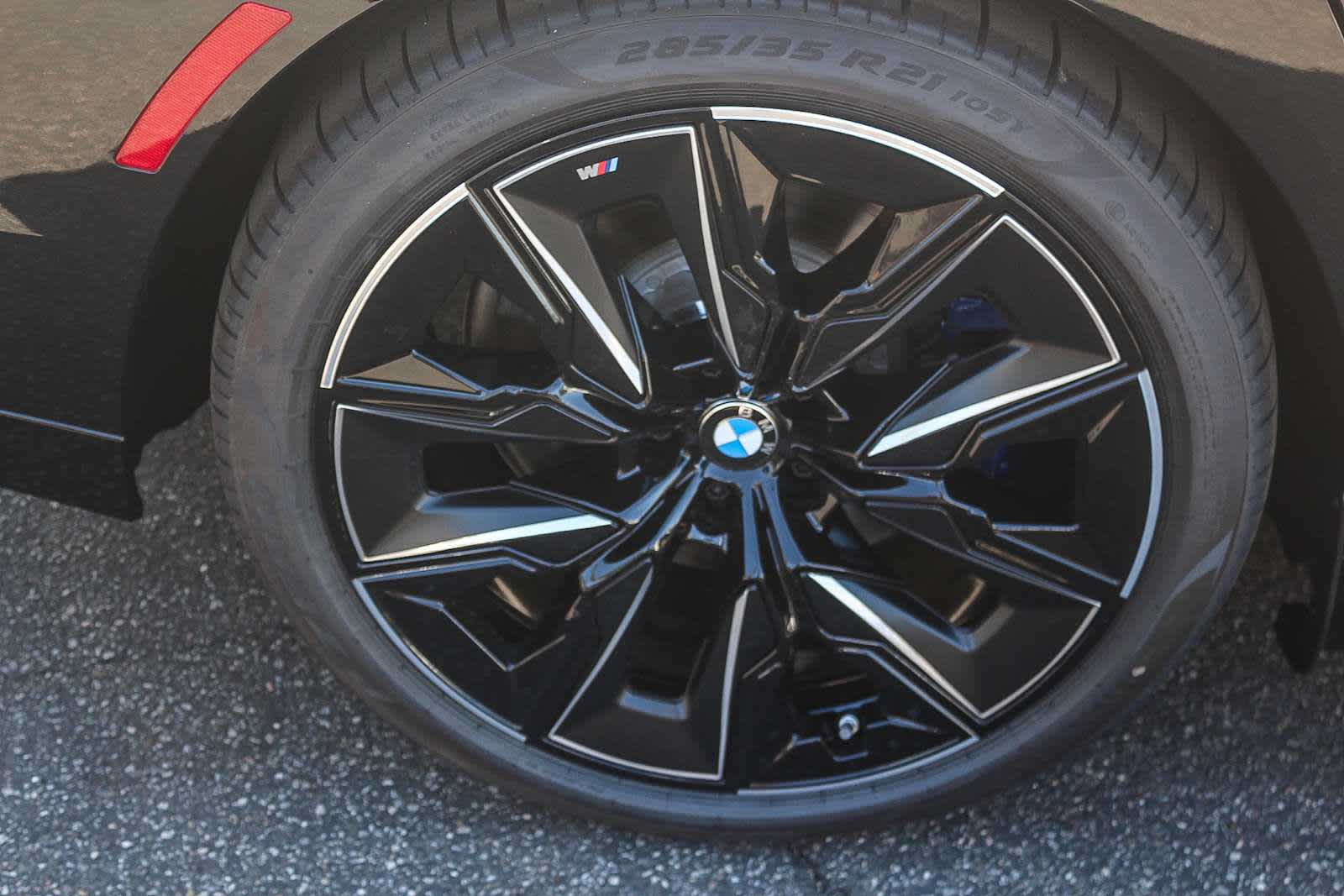 Thumbnail: 2025 BMW i7 - 8