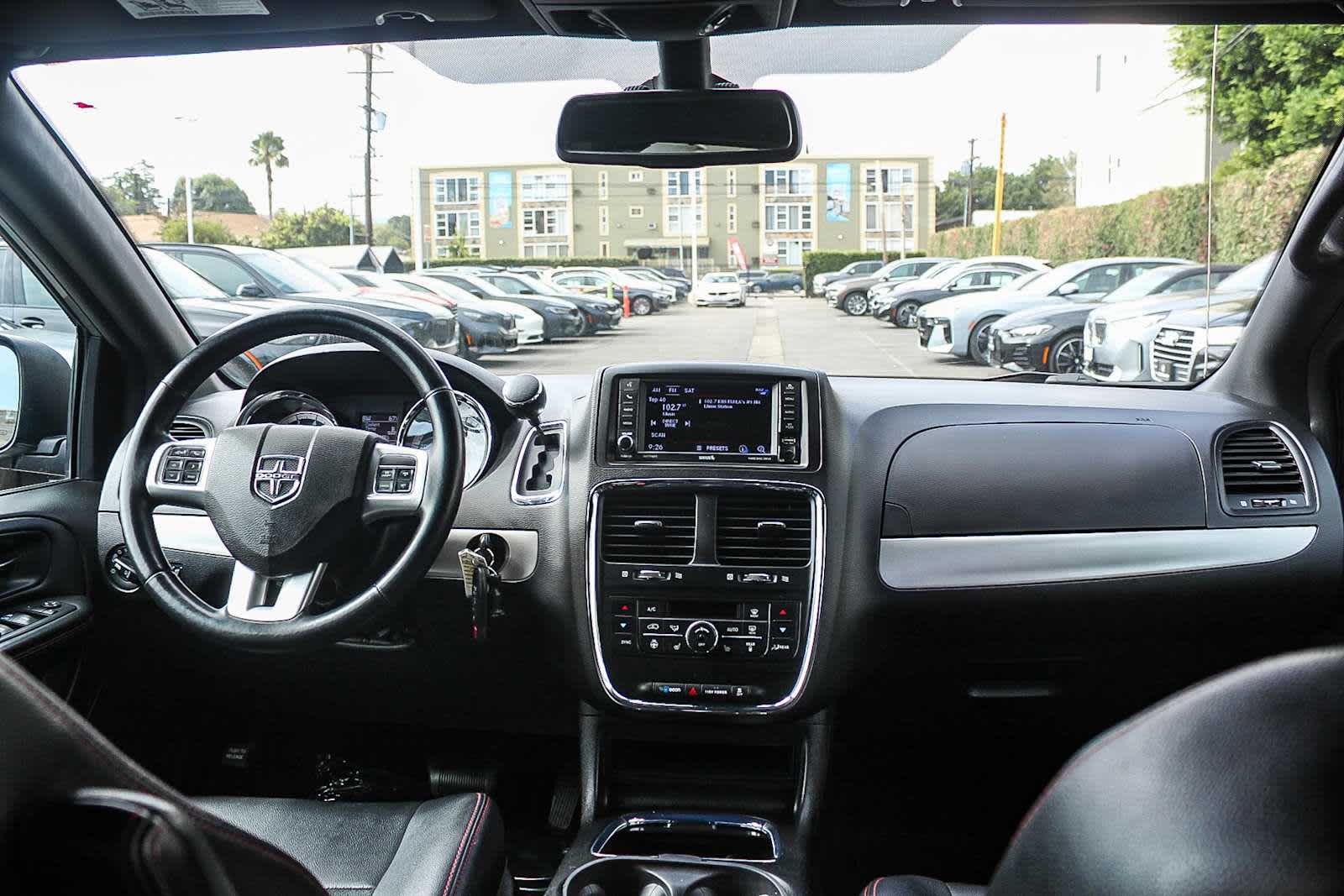 Thumbnail: 2019 Dodge Grand Caravan - 12