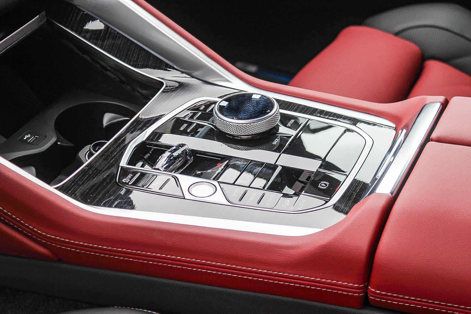 Thumbnail: 2027 BMW X6 - 18
