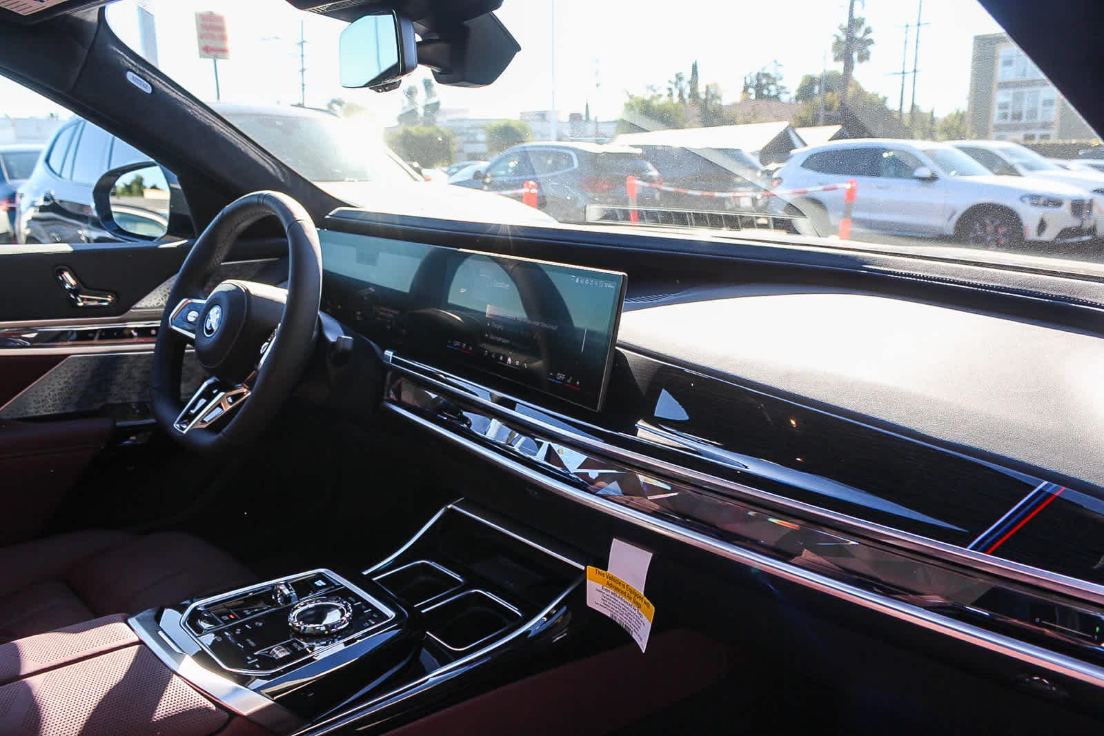 Thumbnail: 2026 BMW i7 - 16