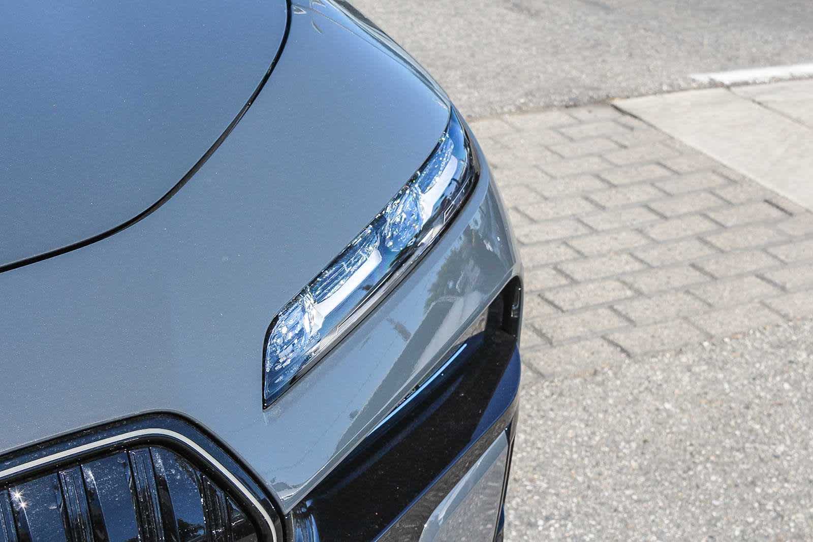 Thumbnail: 2026 BMW 7 Series - 10