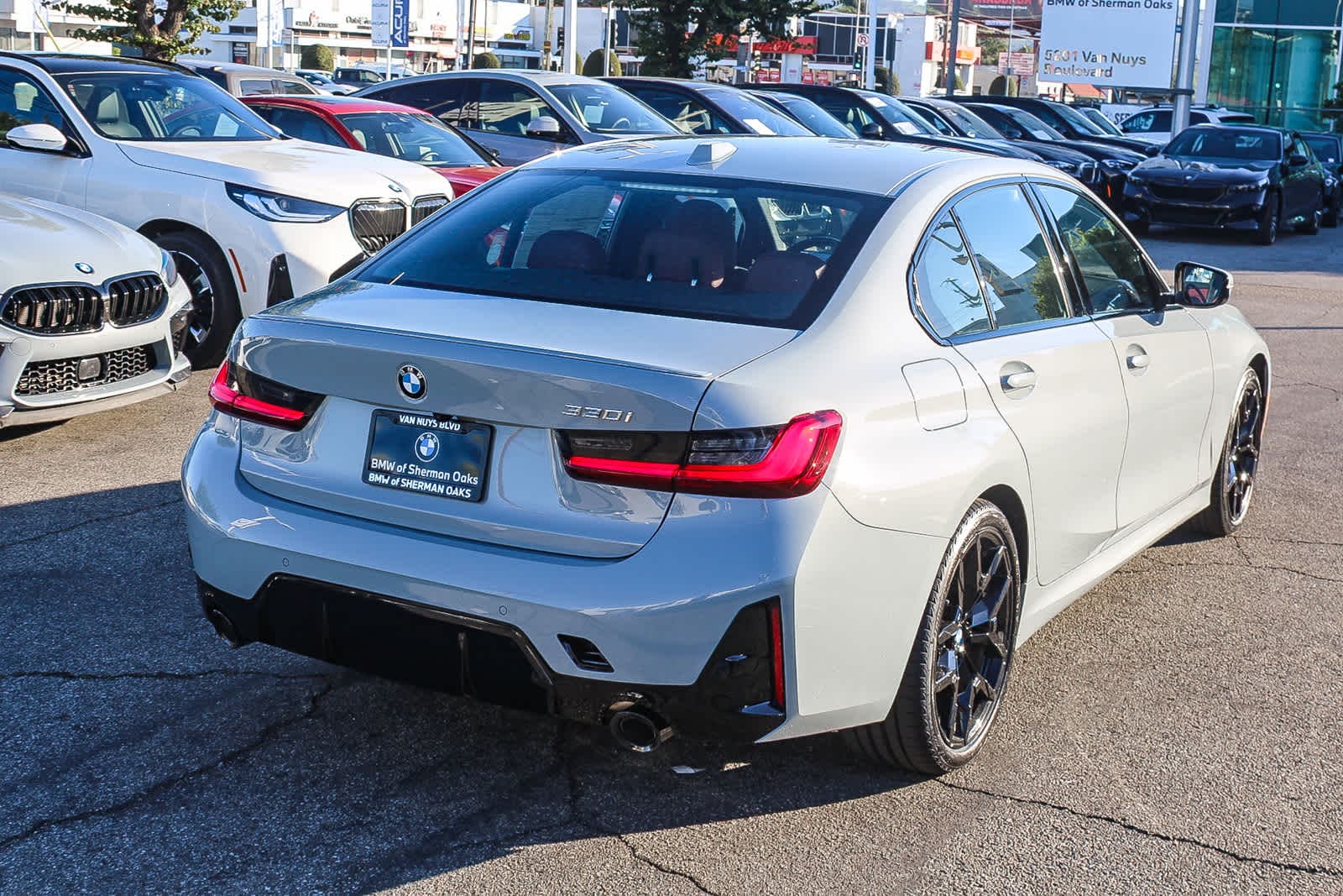 Thumbnail: 2026 BMW 3 Series - 4