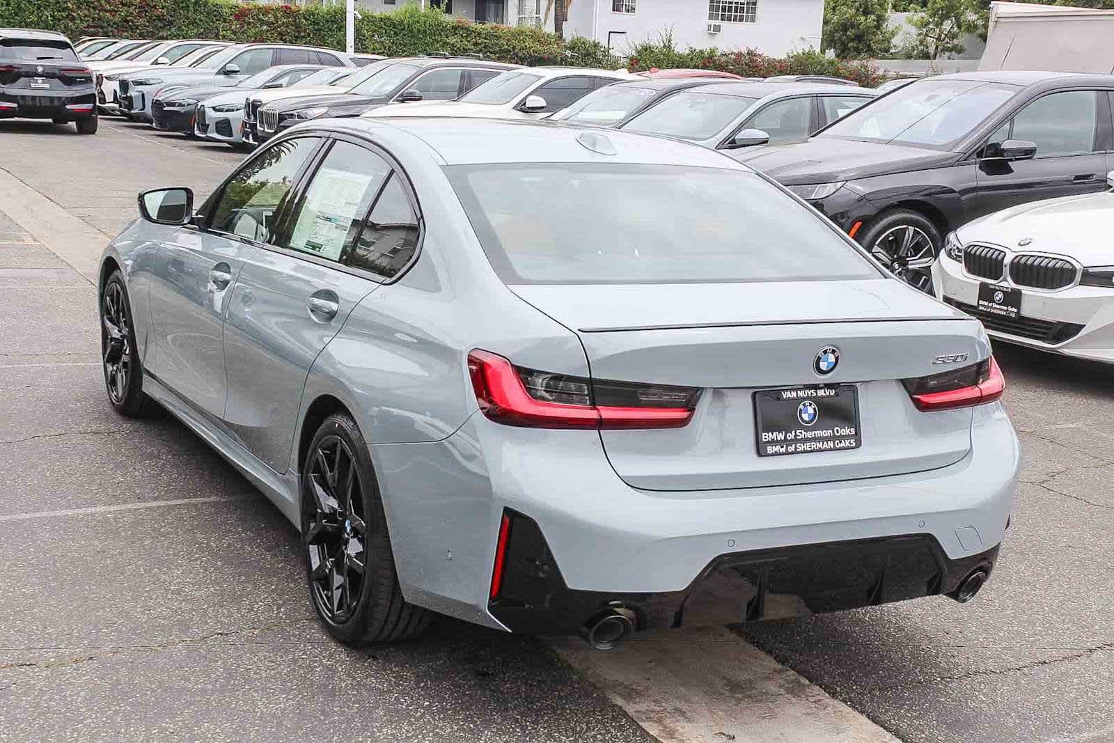 Thumbnail: 2026 BMW 3 Series - 6