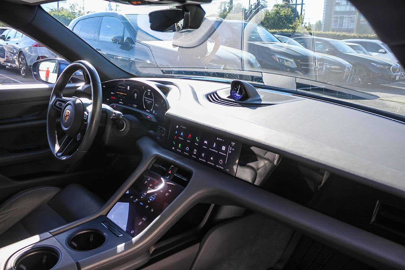 Thumbnail: 2020 Porsche Taycan - 17