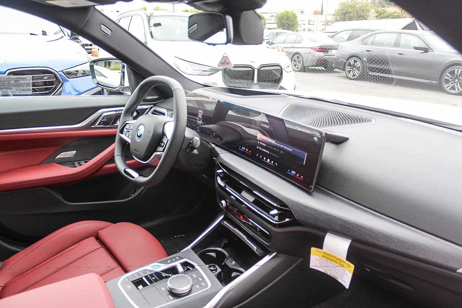 Thumbnail: 2026 BMW i4 - 15
