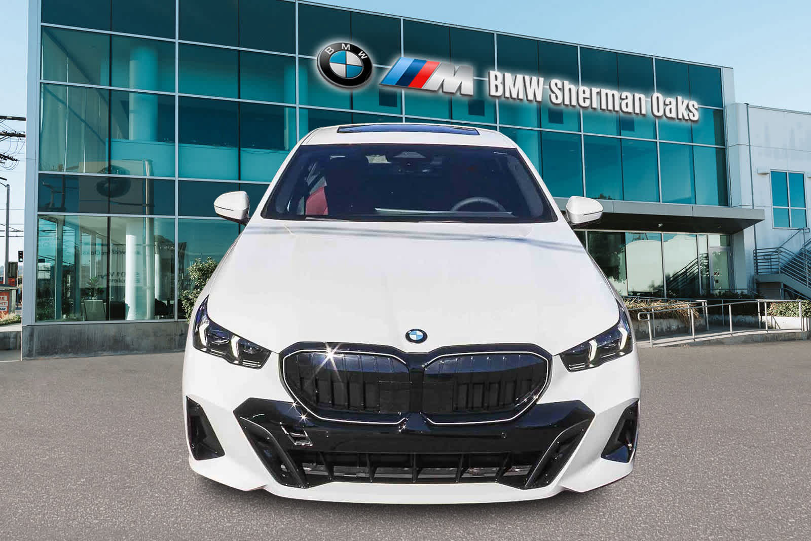 Thumbnail: 2026 BMW 5 Series - 2
