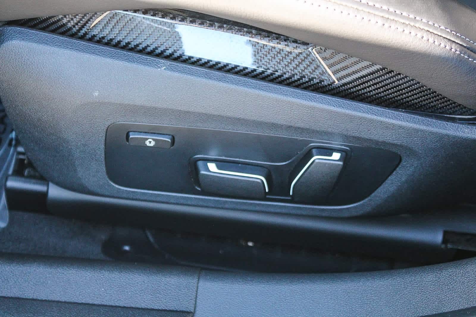 Thumbnail: 2025 BMW M3 - 21