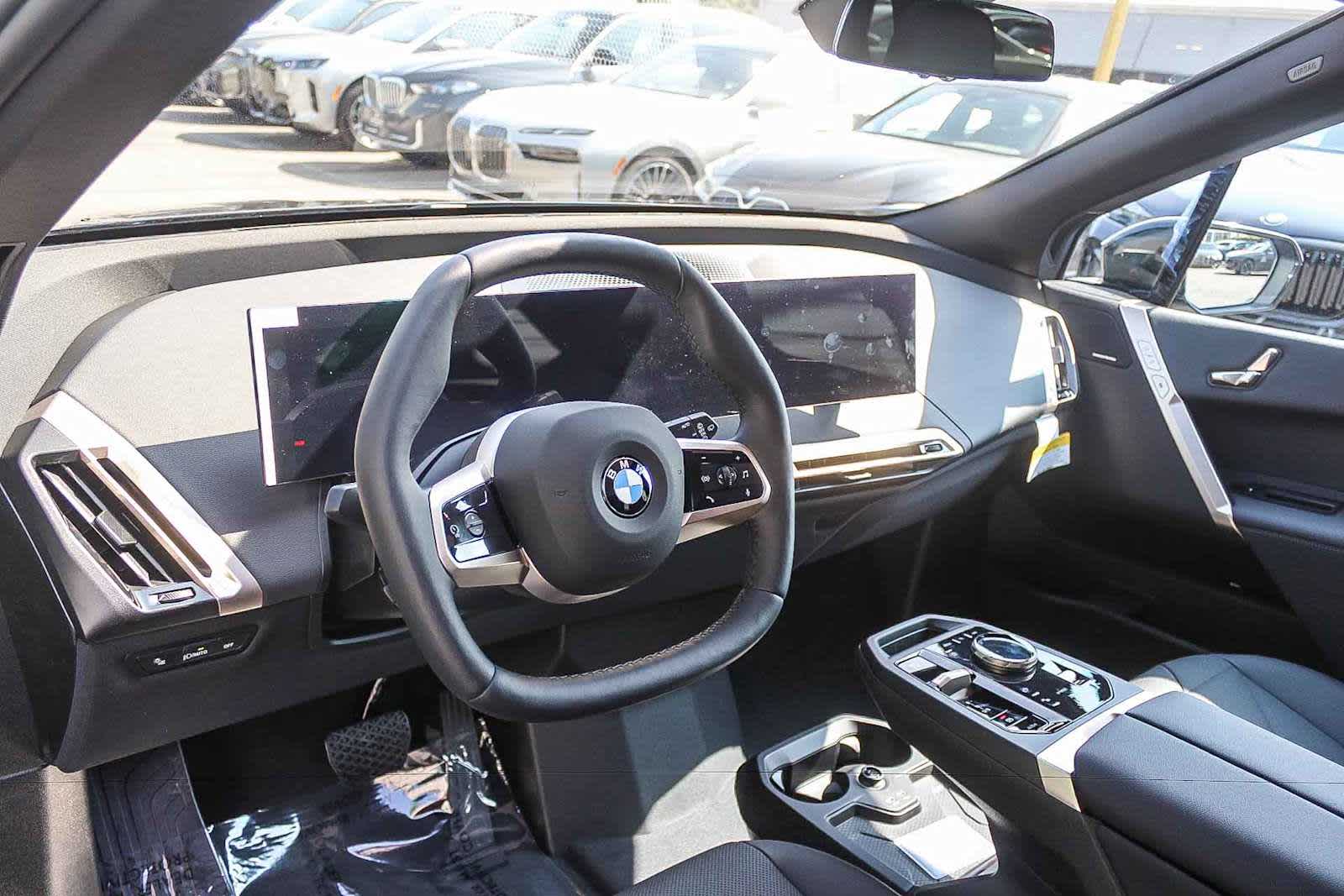 Thumbnail: 2026 BMW iX - 16