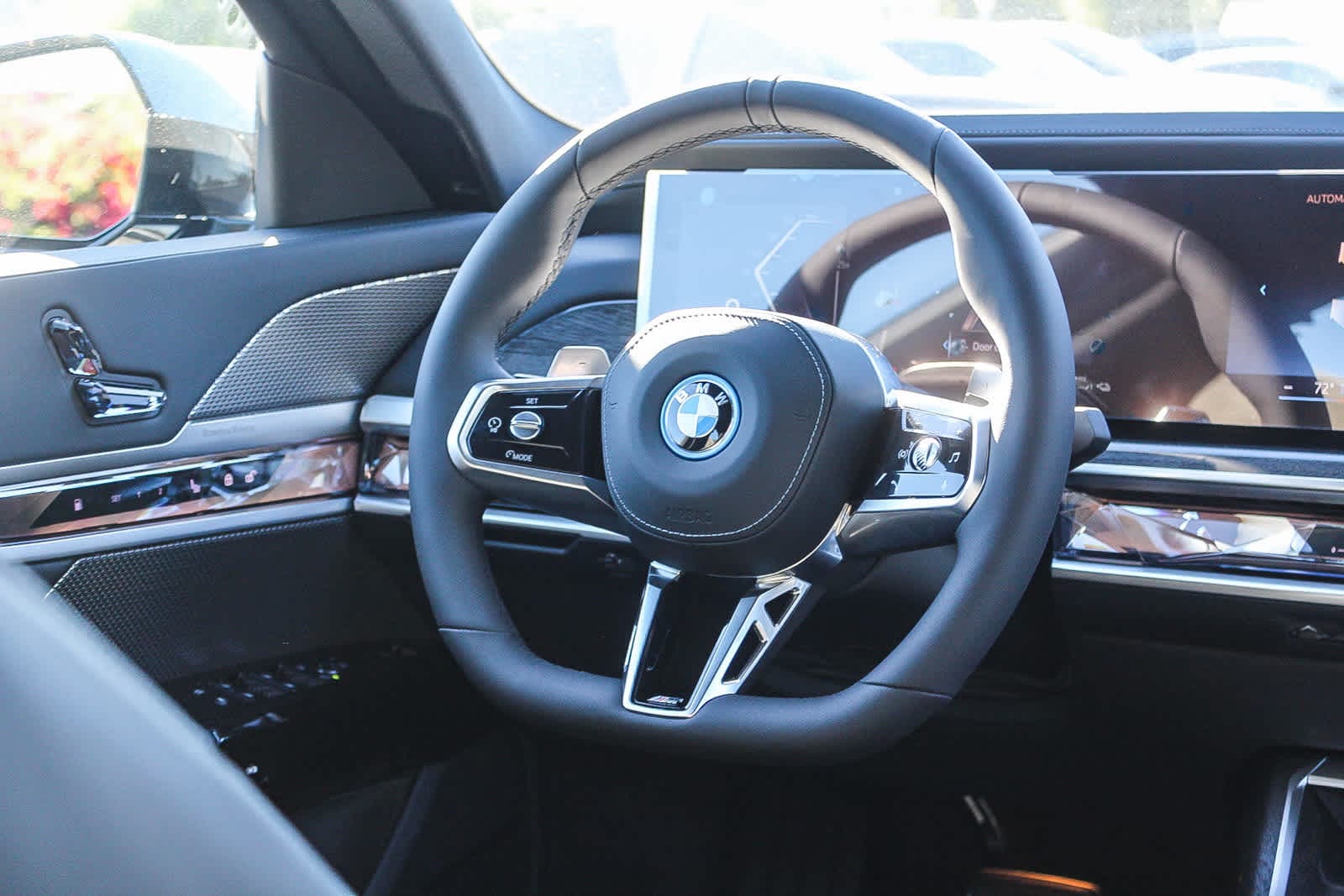 Thumbnail: 2026 BMW 7 Series - 15