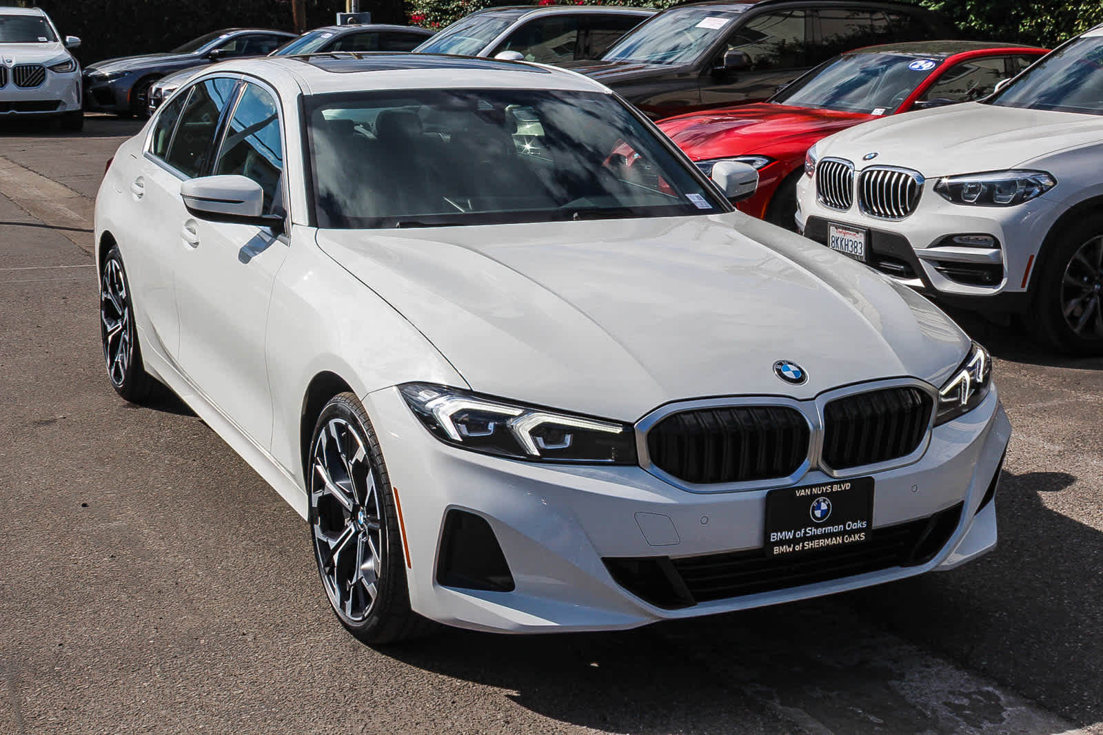 2025 Bmw 330i photo 3