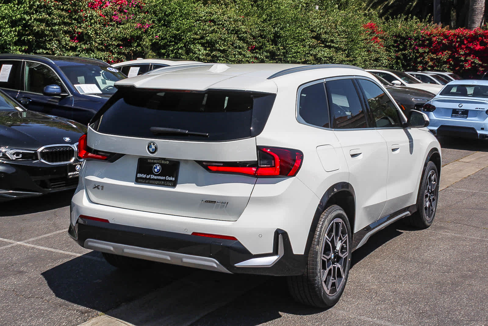 Thumbnail: 2026 BMW X1 - 6