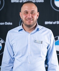 Staff member Nejdeh Khodabakhsh from ID_eaf55eb81f83