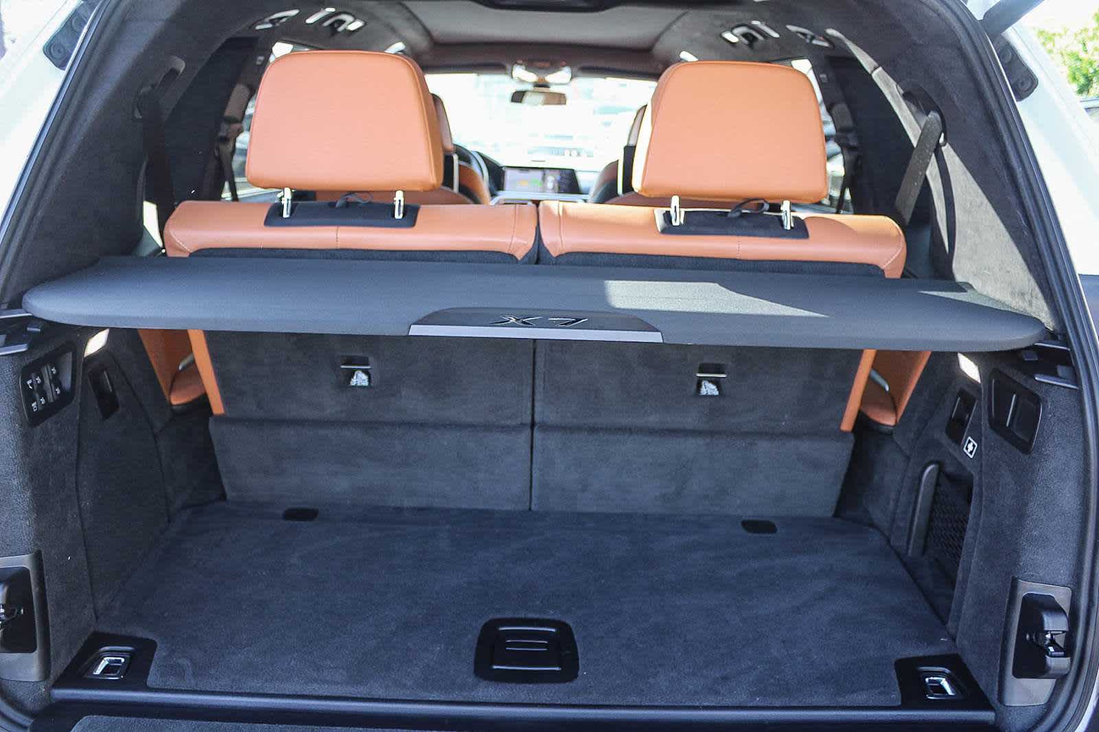 Thumbnail: 2019 BMW X7 - 36