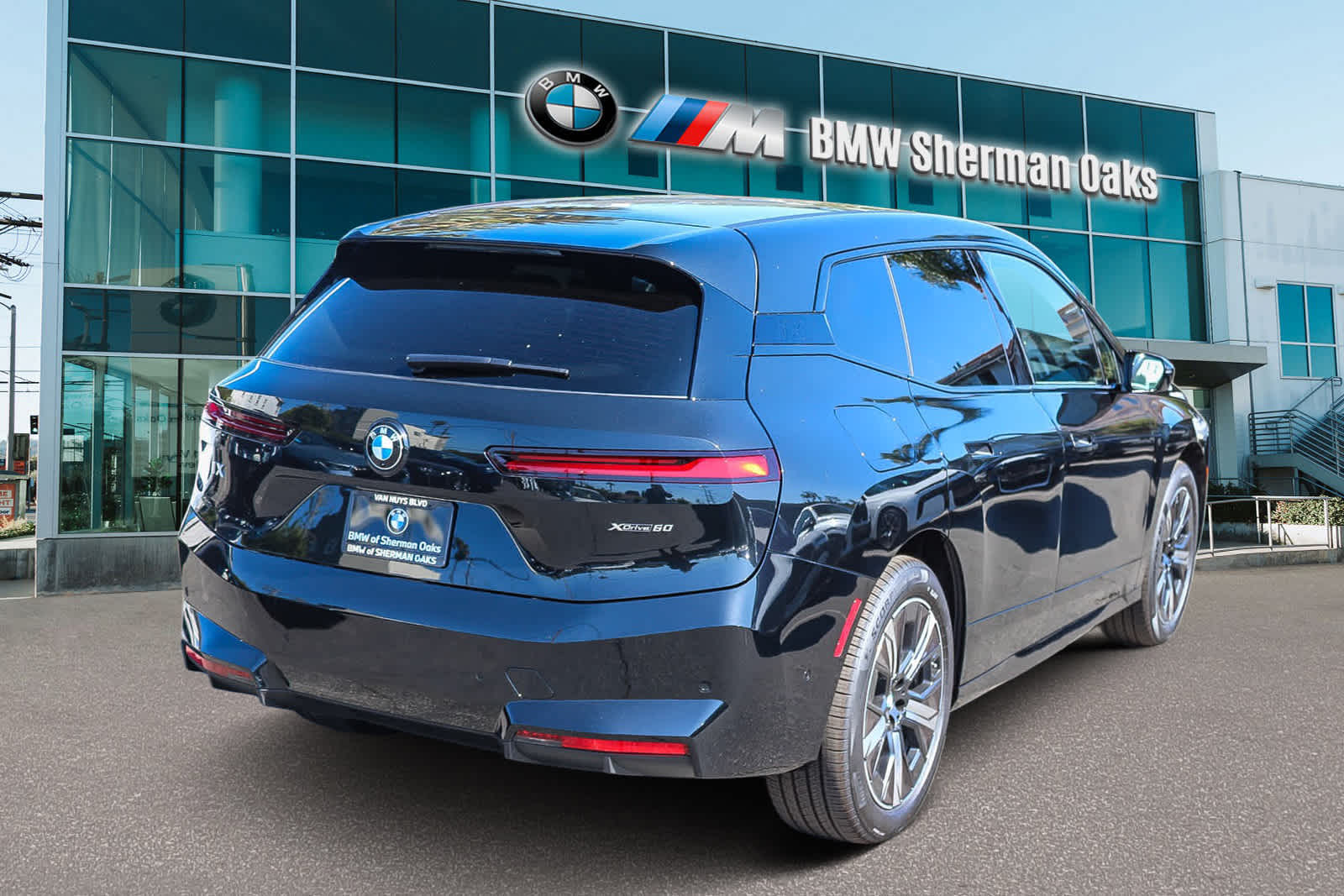 Thumbnail: 2026 BMW iX - 4