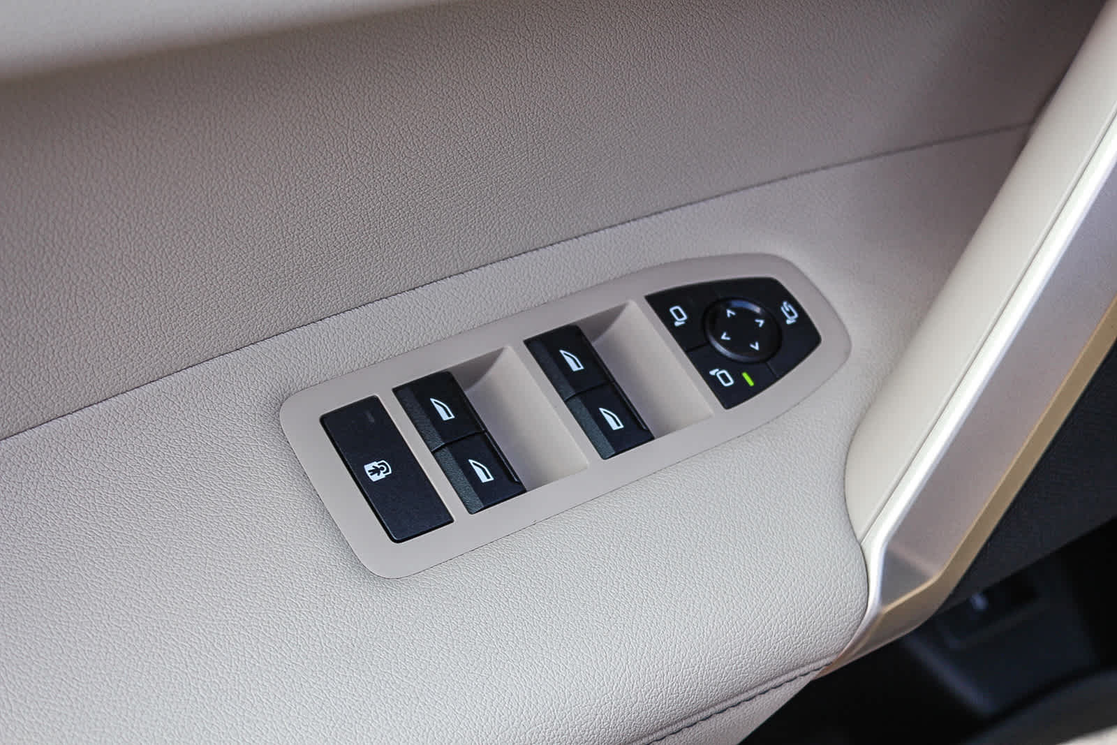 Thumbnail: 2026 BMW iX - 20