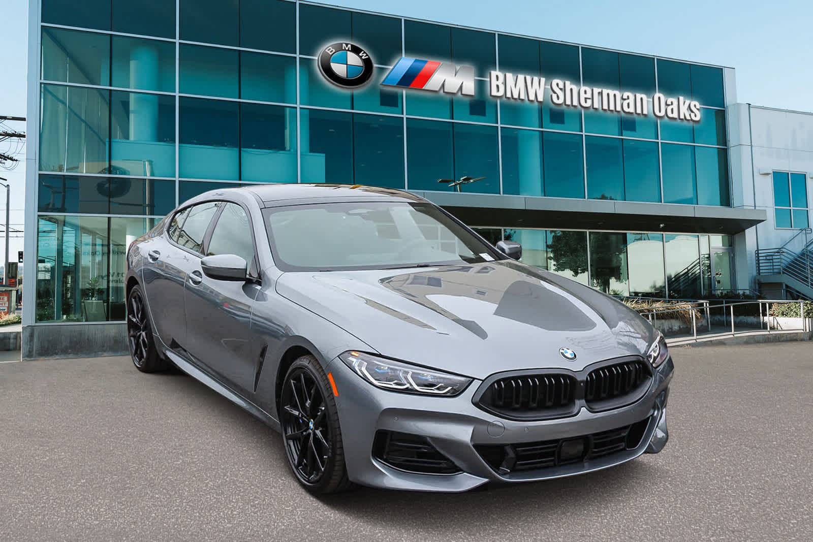 Thumbnail: 2026 BMW 8 Series - 3