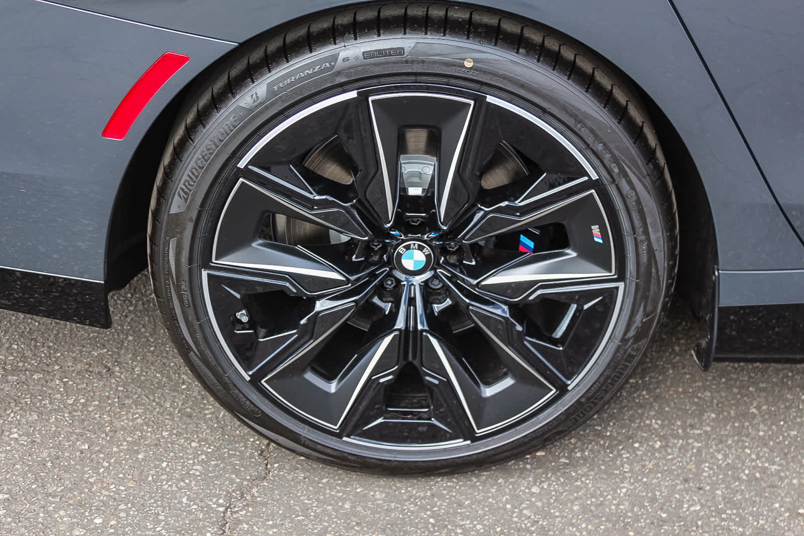 Thumbnail: 2026 BMW i7 - 8