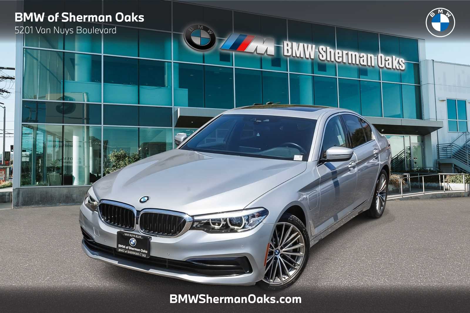 2020 BMW 5 Series 530e iPerformance Sedan's photo