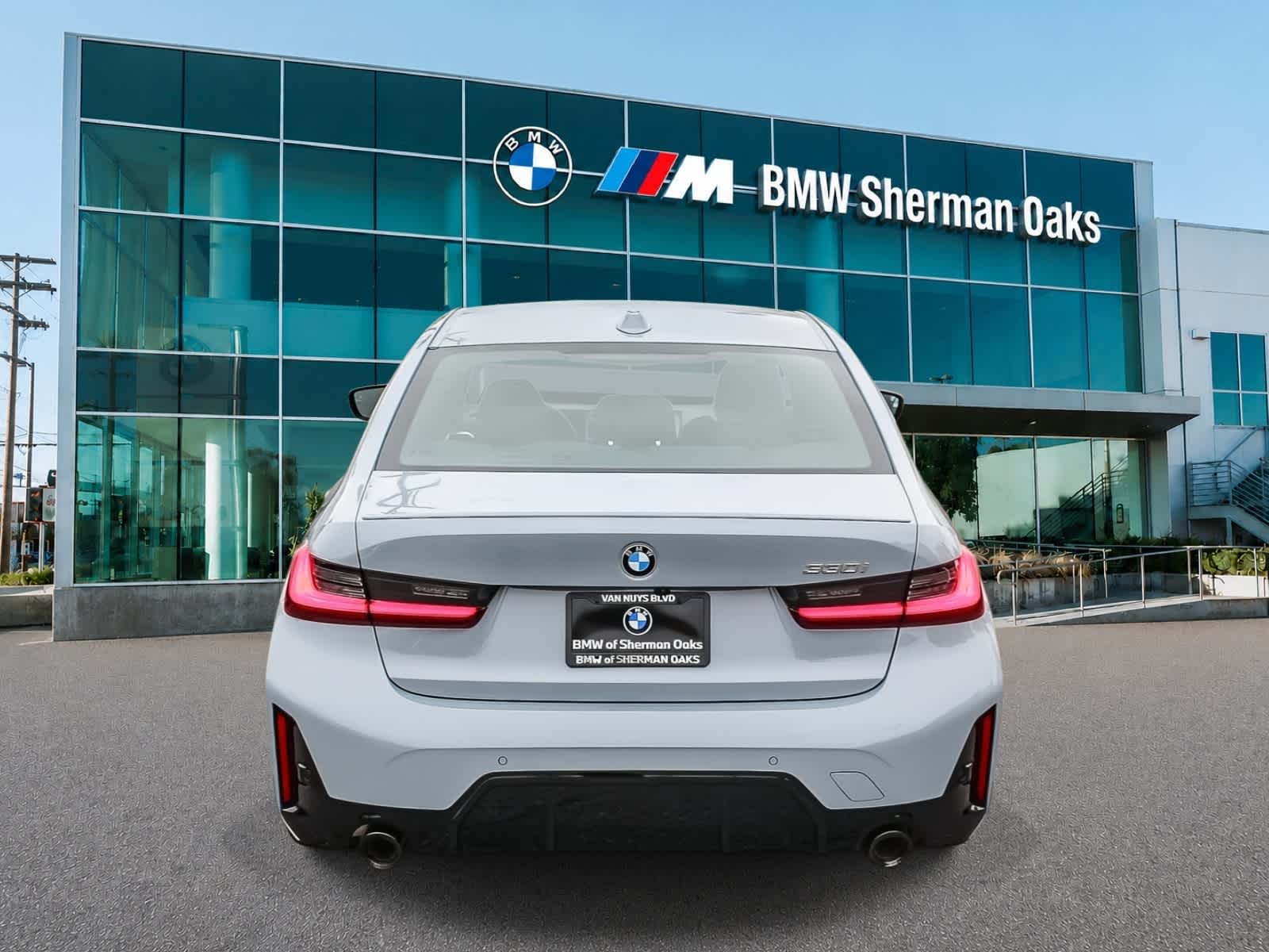 Thumbnail: 2026 BMW 3 Series - 5