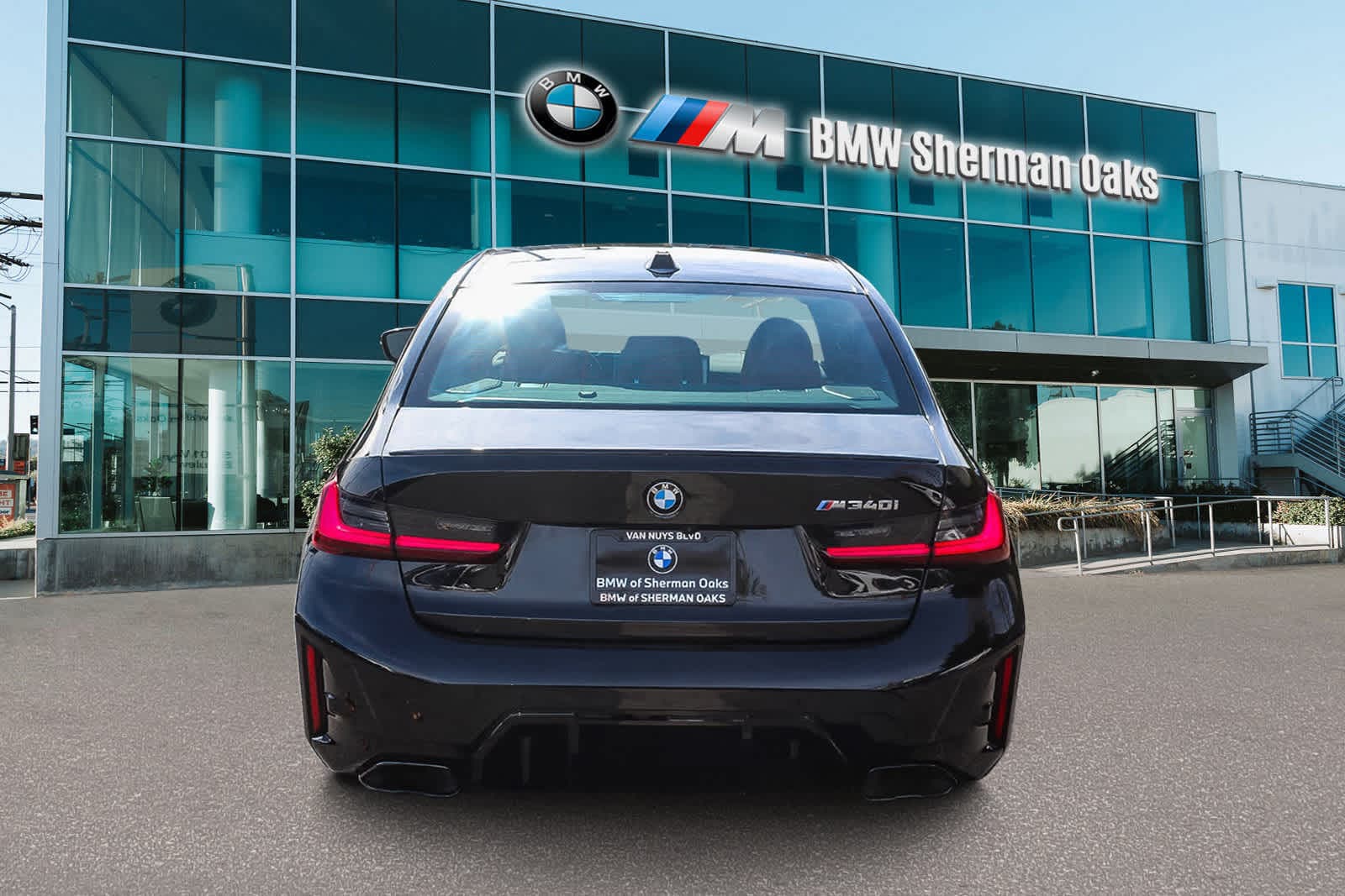 Thumbnail: 2025 BMW 3 Series - 5