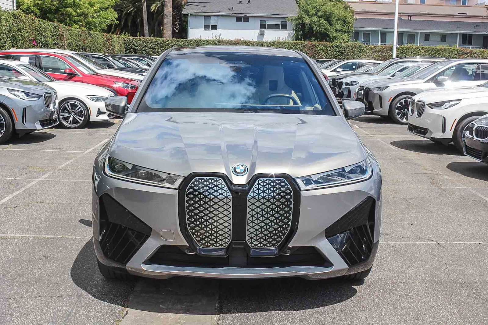 2023 BMW iX xDrive50 photo 2