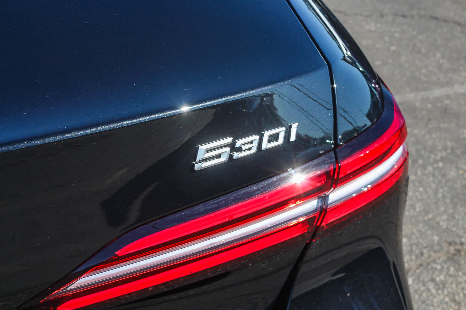 Thumbnail: 2026 BMW 5 Series - 25
