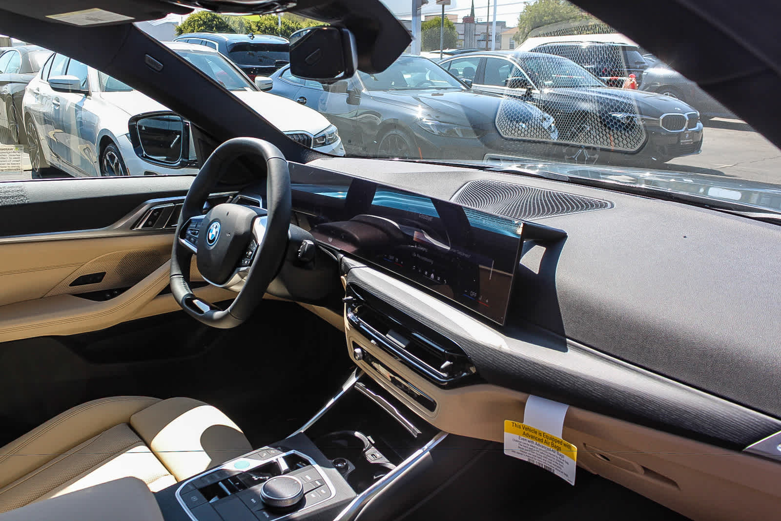 Thumbnail: 2026 BMW i4 - 15