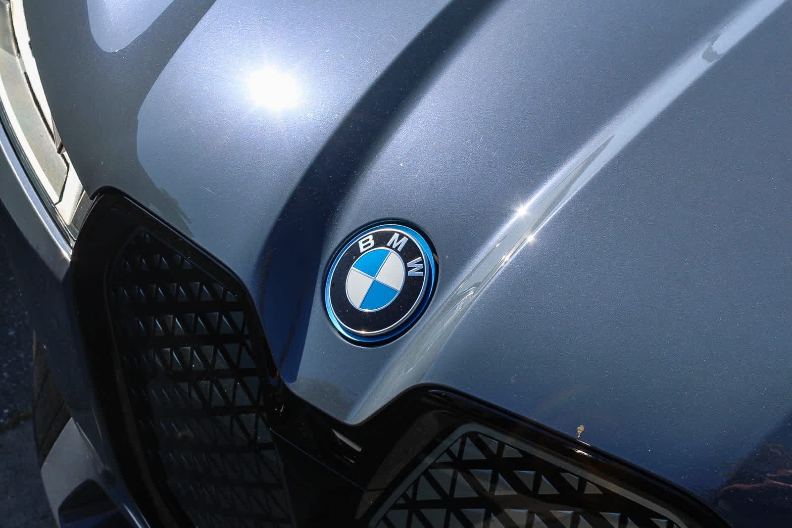 Thumbnail: 2023 BMW iX - 10