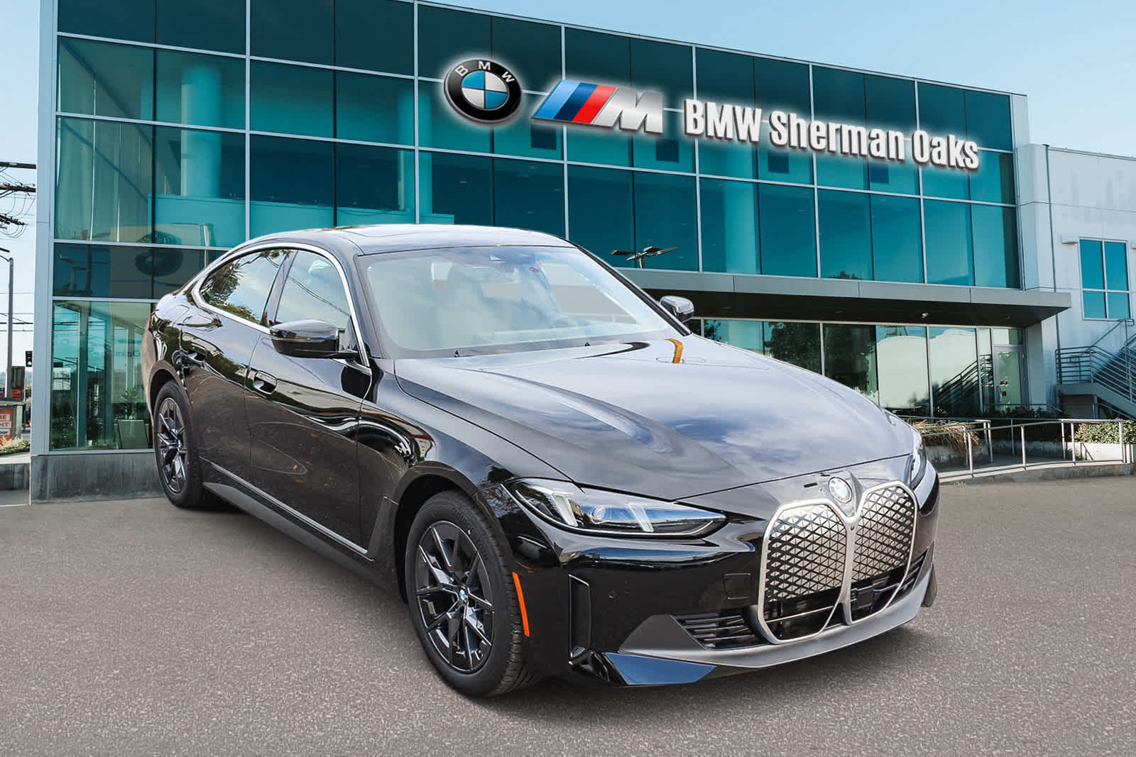 Thumbnail: 2026 BMW i4 - 3