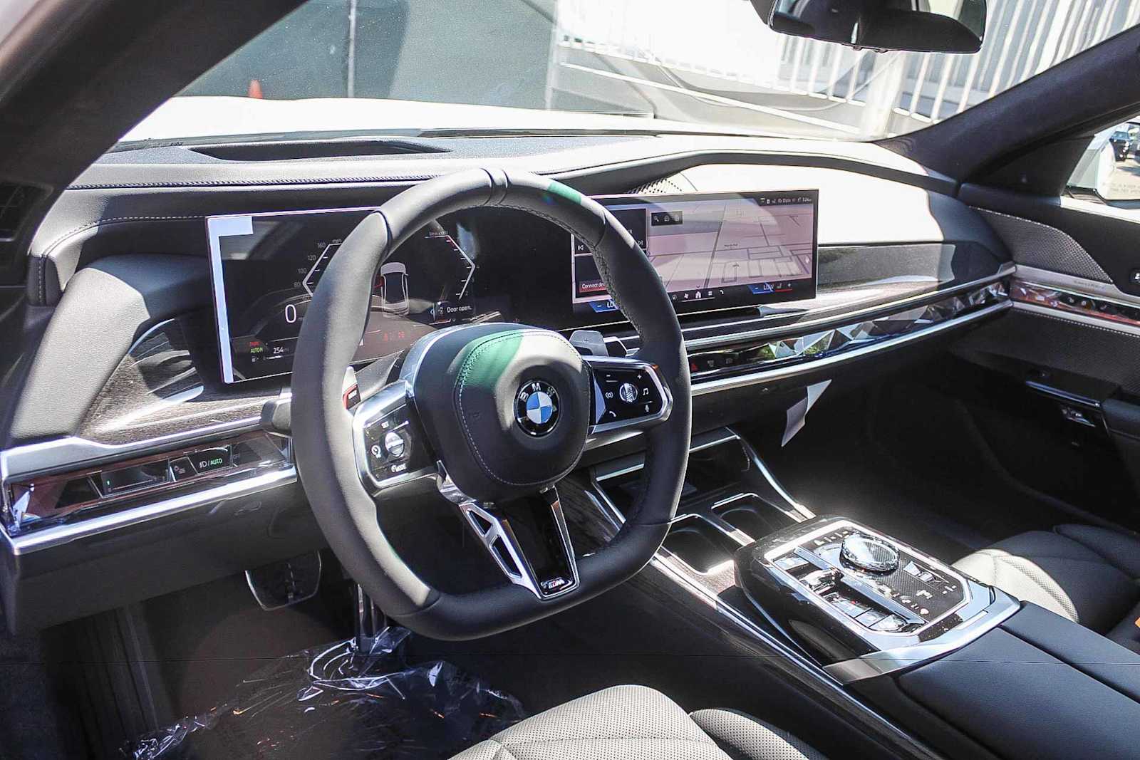 Thumbnail: 2026 BMW 7 Series - 15