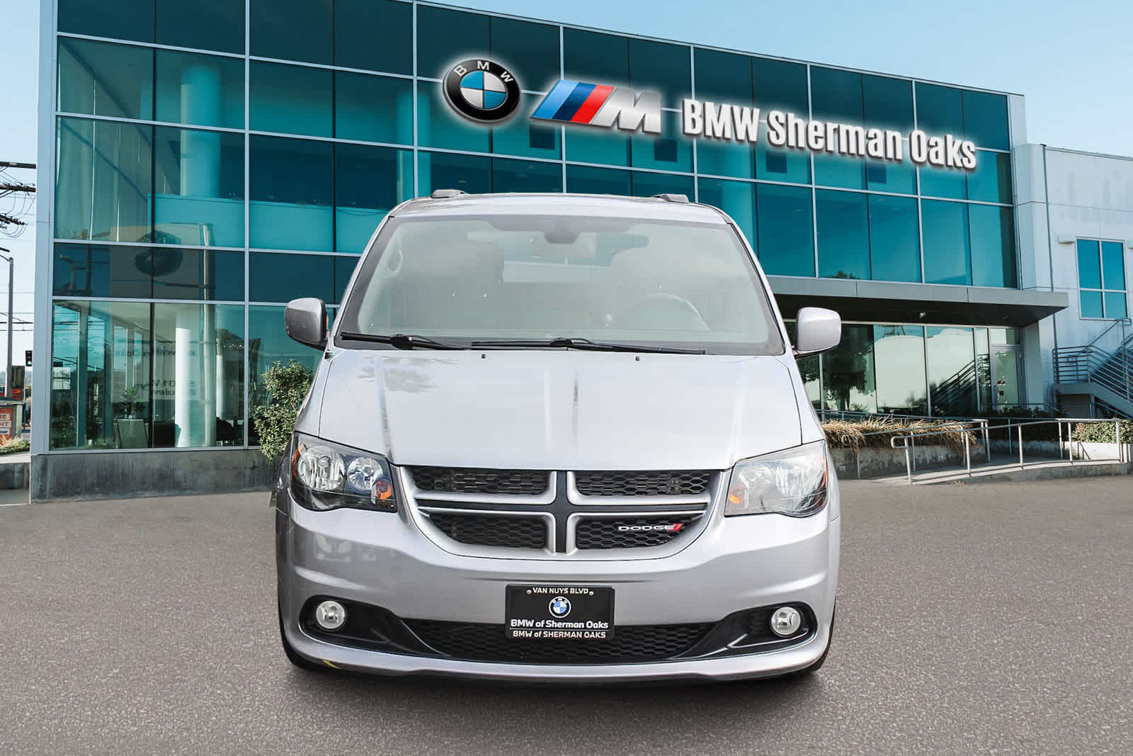 Thumbnail: 2019 Dodge Grand Caravan - 2