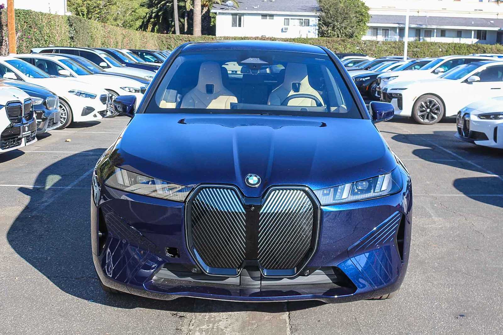 Thumbnail: 2026 BMW iX - 2