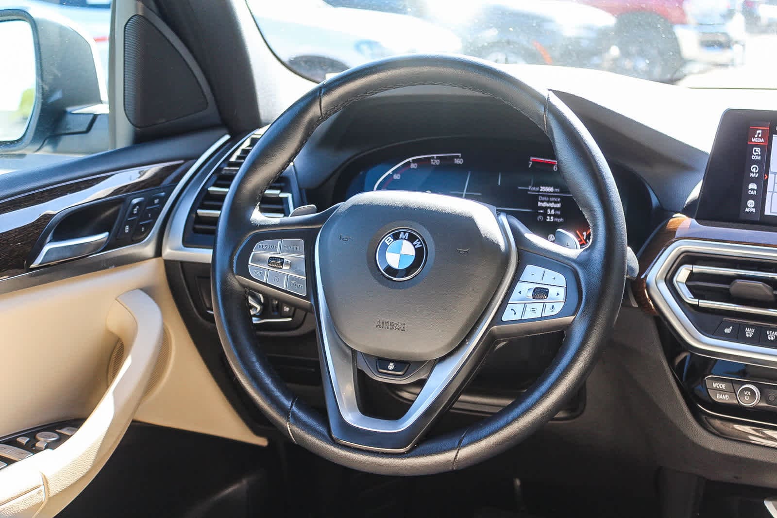 Thumbnail: 2023 BMW X3 - 15