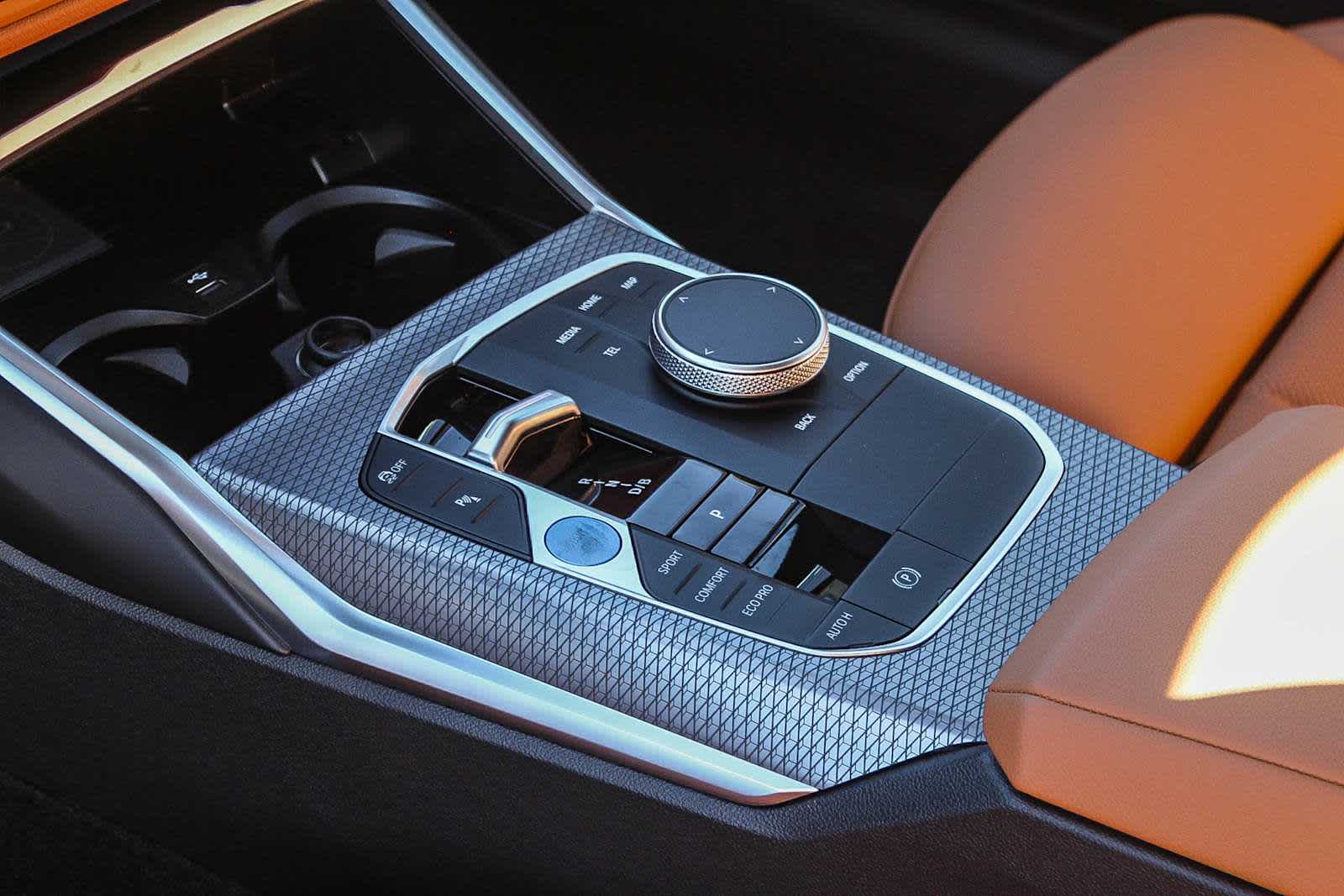 Thumbnail: 2025 BMW i4 - 19