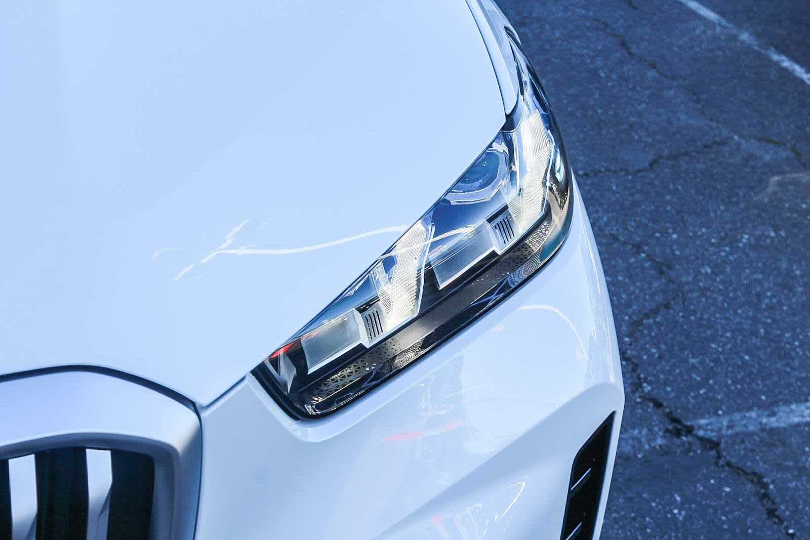 Thumbnail: 2026 BMW X5 - 10
