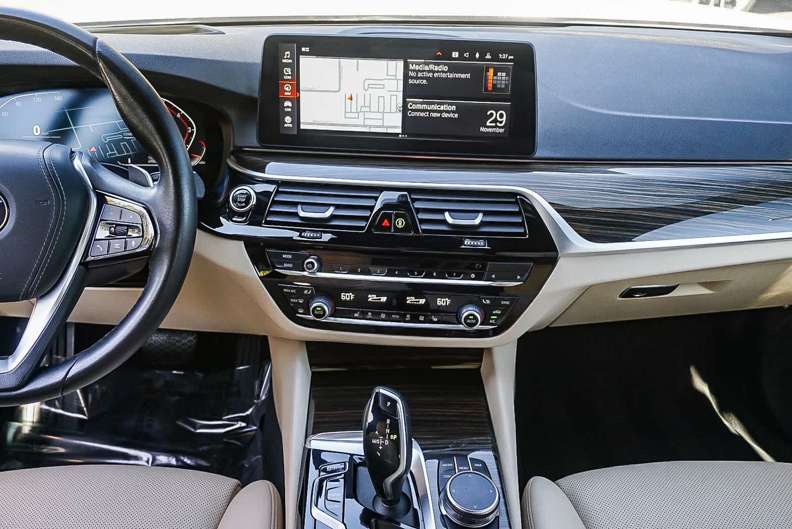 Thumbnail: 2023 BMW 5 Series - 14