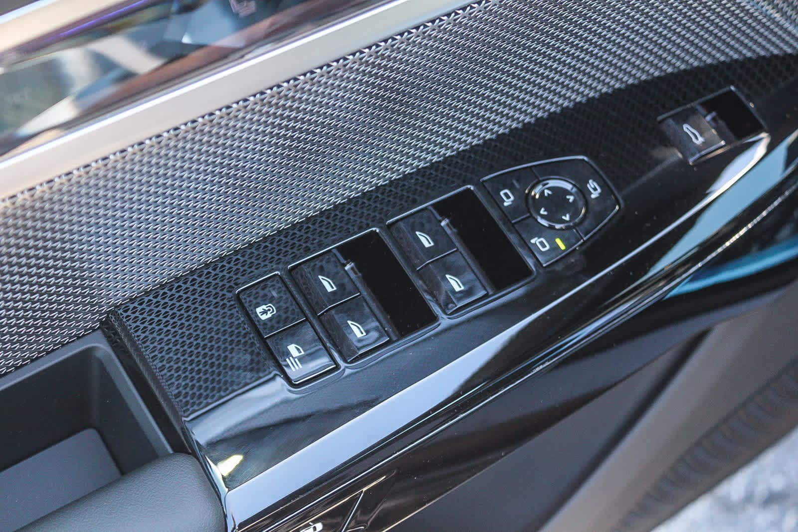 Thumbnail: 2026 BMW 7 Series - 20