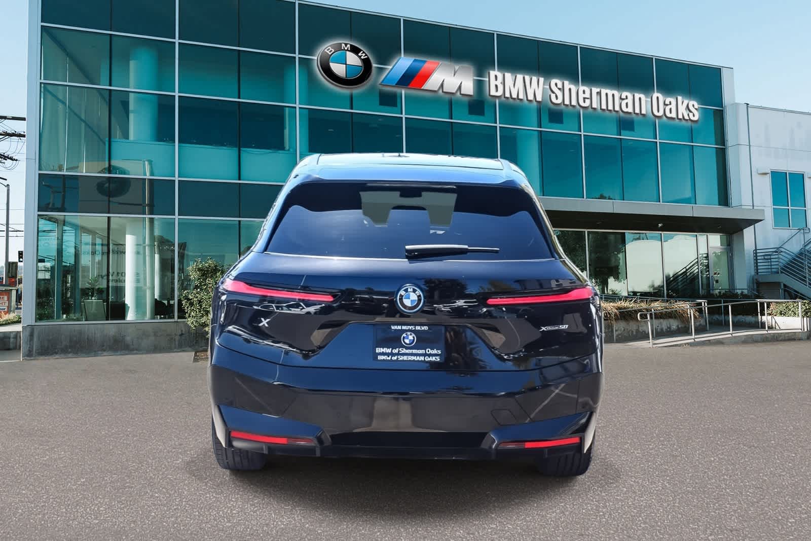 Thumbnail: 2023 BMW iX - 5