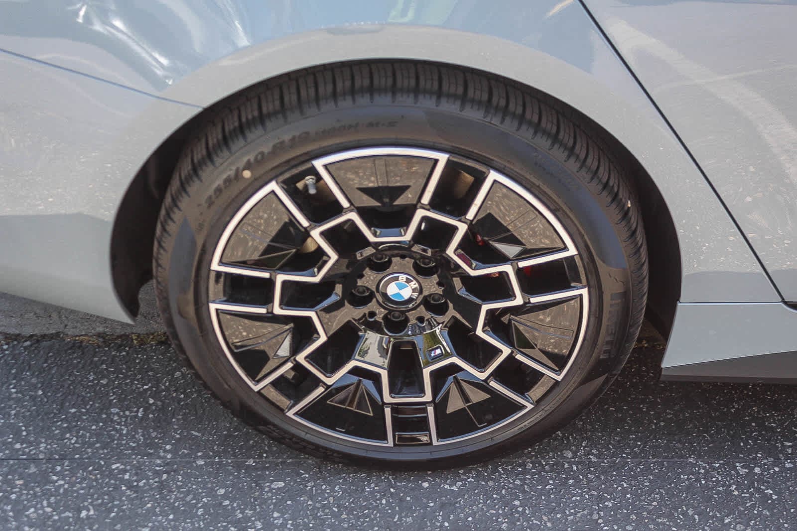 Thumbnail: 2026 BMW i4 - 9