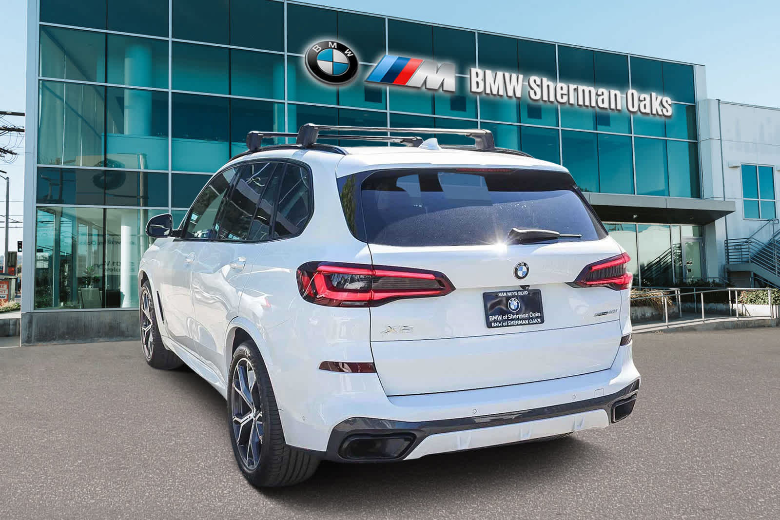 Thumbnail: 2021 BMW X5 - 6