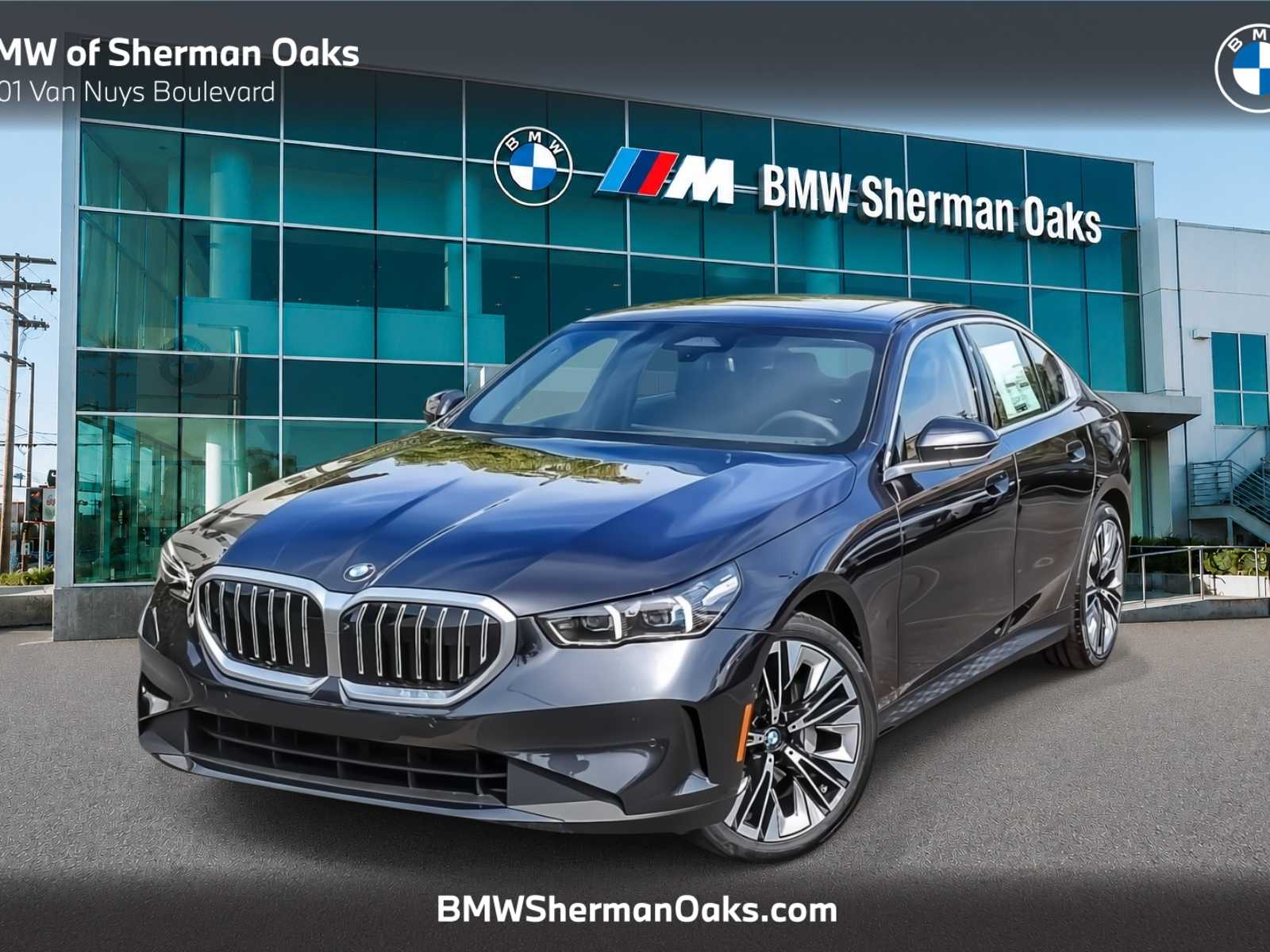 Thumbnail: 2026 BMW 5 Series - 1