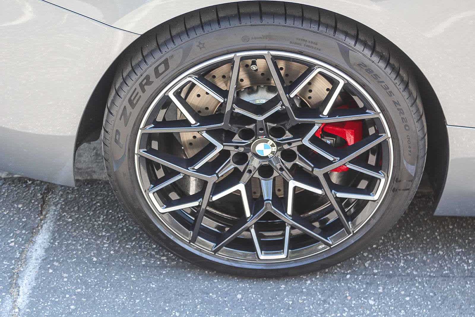 Thumbnail: 2024 BMW M8 - 8