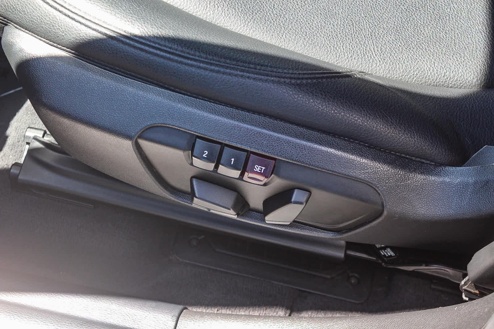 Thumbnail: 2017 BMW X1 - 21