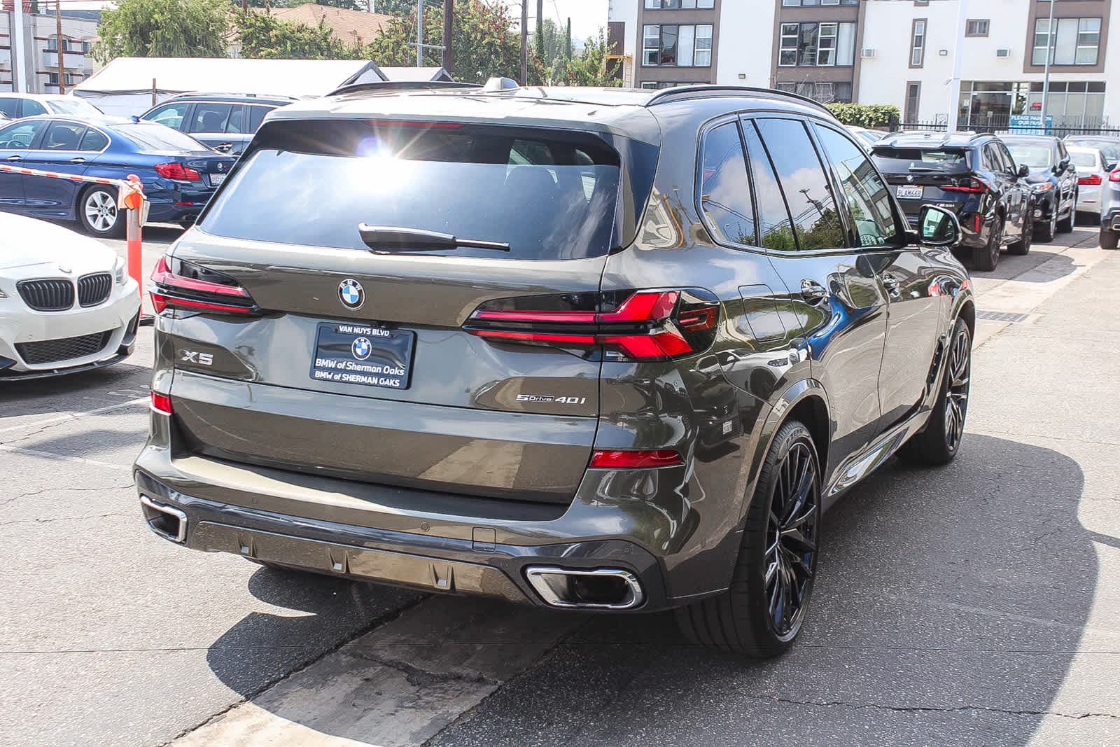 Thumbnail: 2026 BMW X5 - 3