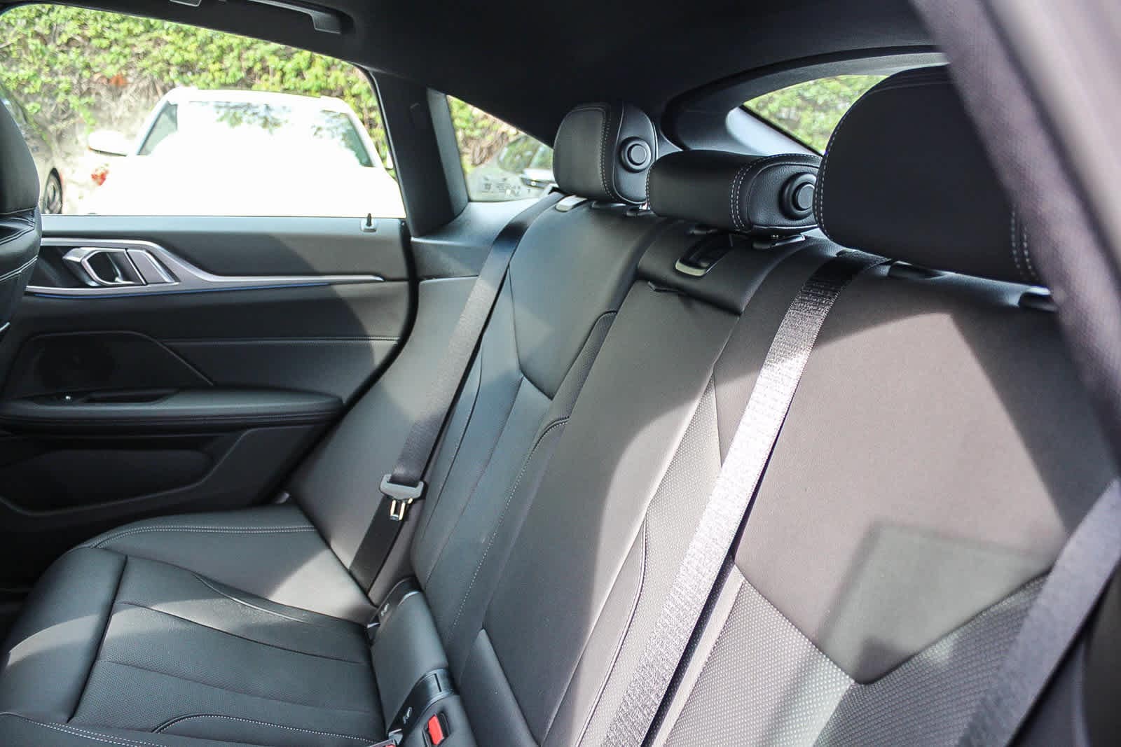 Thumbnail: 2026 BMW i4 - 18