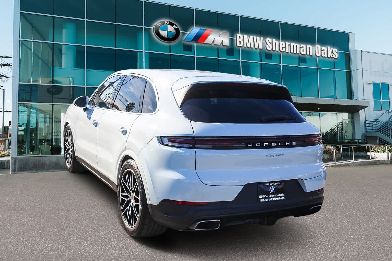 Thumbnail: 2025 Porsche Cayenne - 6