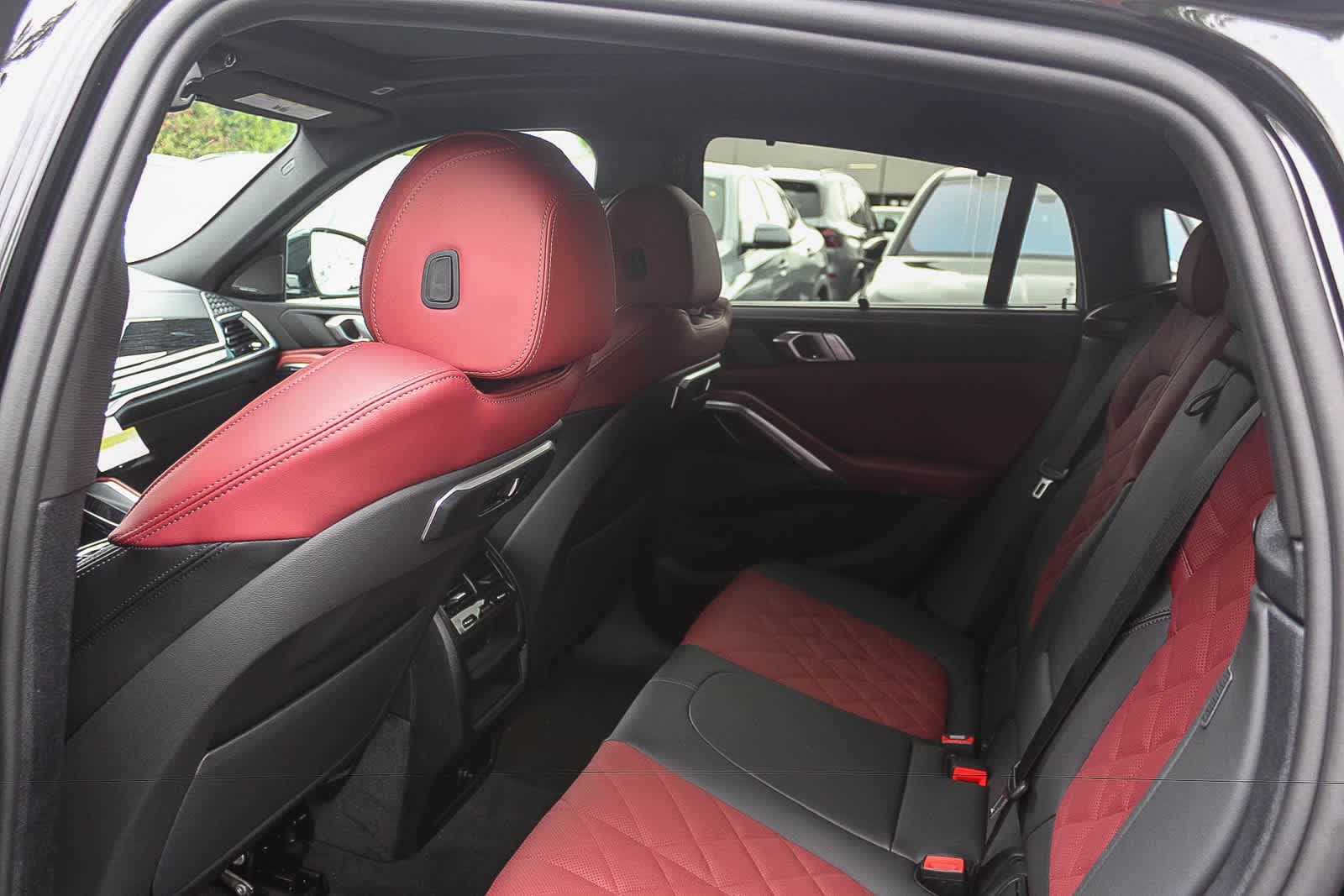 Thumbnail: 2027 BMW X6 - 17