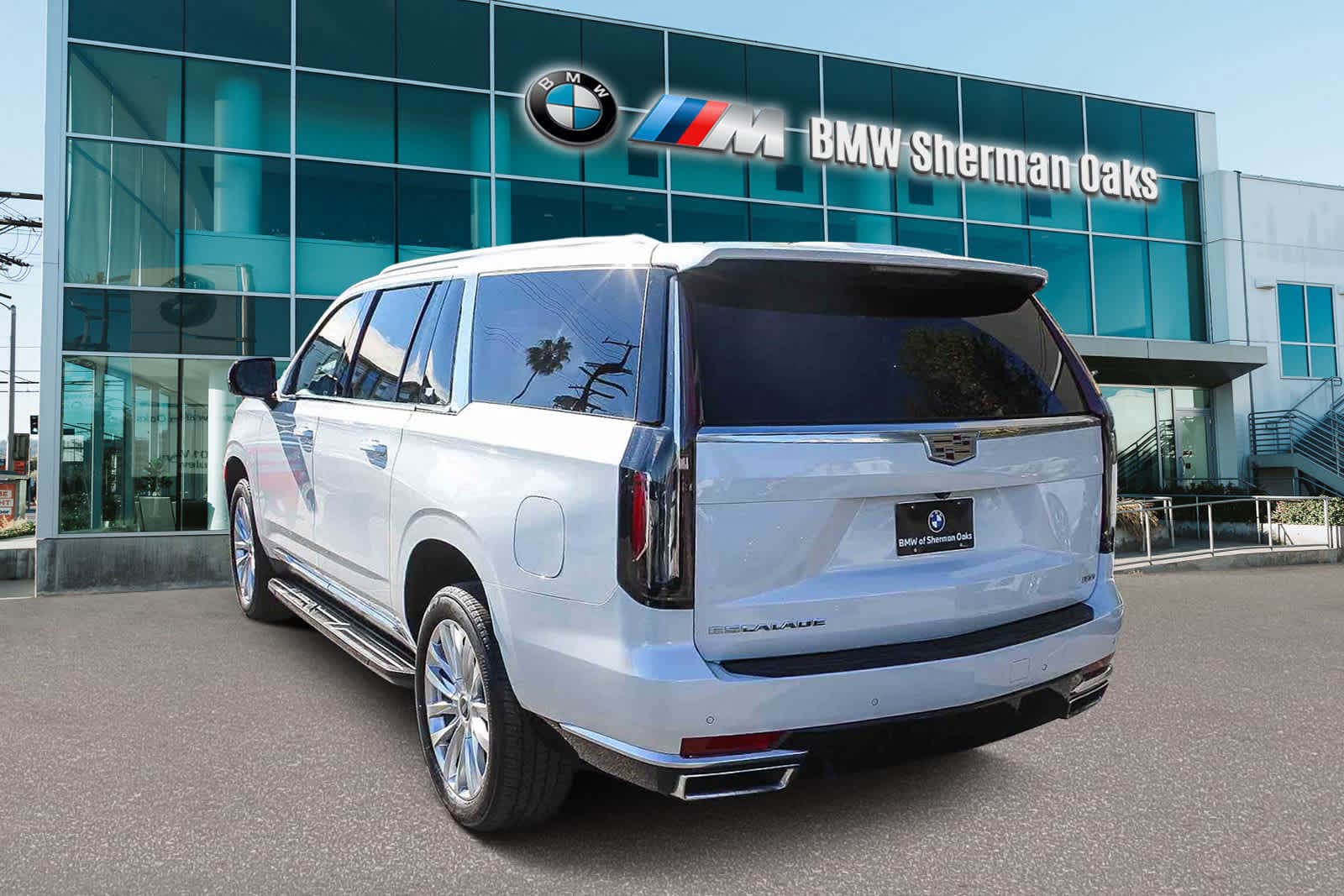 Thumbnail: 2022 Cadillac Escalade - 6